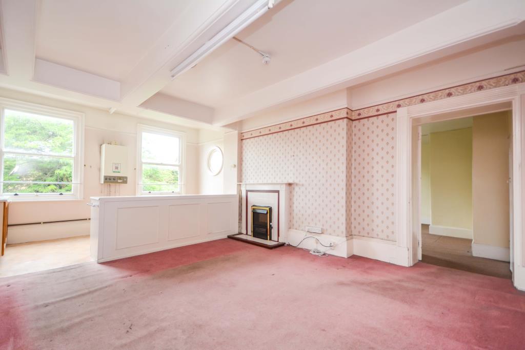 Lot: 64 - FOUR STOREY PERIOD PROPERTY WITH POTENTIAL - 